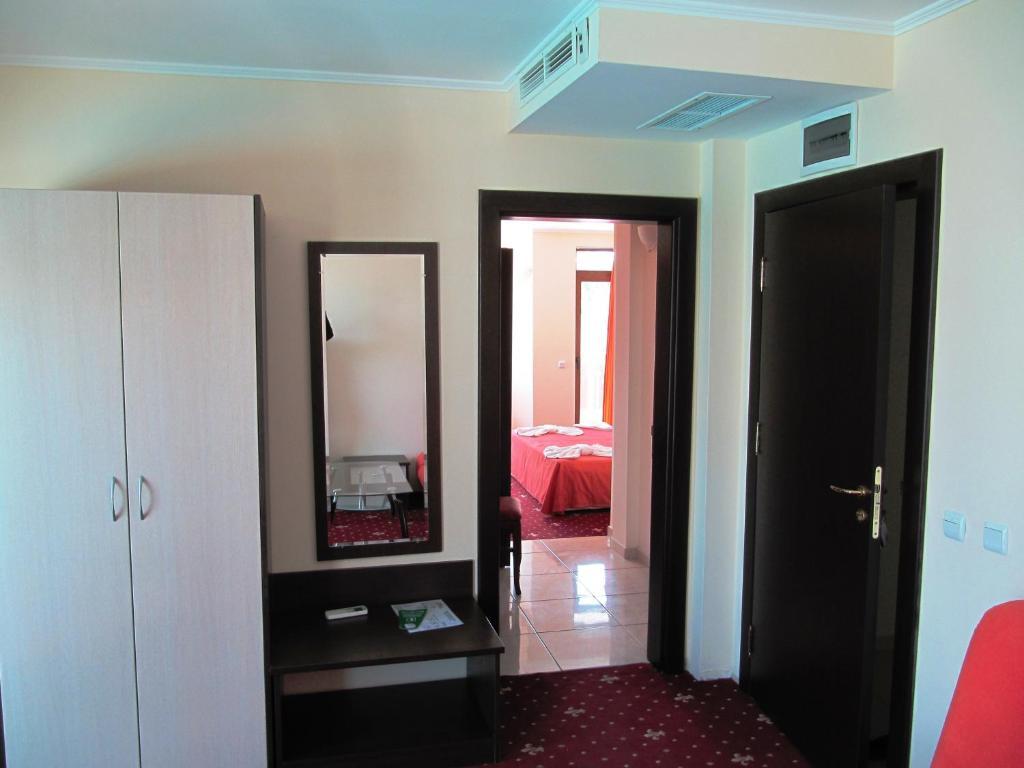 Maverick Hotel Sunny Beach Quarto foto